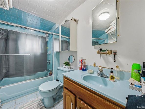 11 Crescent Street, Oyster Bay NY 11801