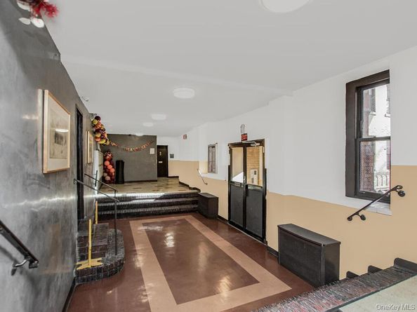 829 Adee Avenue 2L, Bronx NY 10467