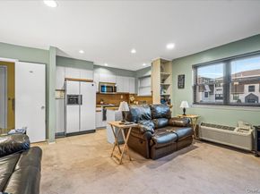 1329 Broadway Q10, Hewlett NY 11557