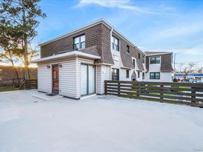 1329 Broadway Q10, Hewlett NY 11557