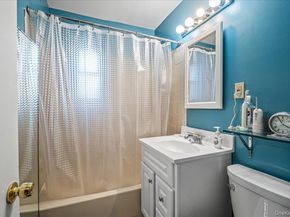 1329 Broadway Q10, Hewlett NY 11557