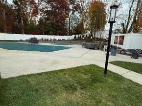 128 Santa Barbara Drive 128, Plainview NY 11803