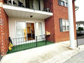 128 Santa Barbara Drive 128, Plainview NY 11803