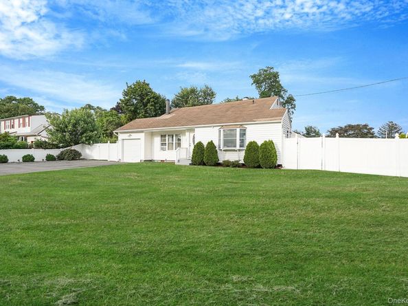83 Chapel Hill Drive, Brentwood NY 11717