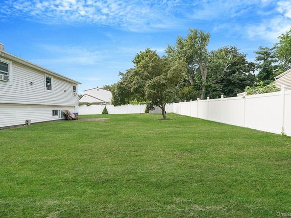 83 Chapel Hill Drive, Brentwood NY 11717