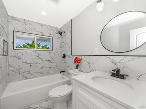 33 Ball Park Lane, Hicksville NY 11801