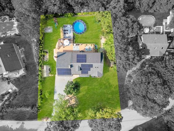 17 Woodcrest Drive, East Moriches NY 11940
