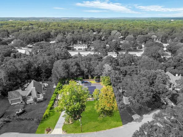 17 Woodcrest Drive, East Moriches NY 11940