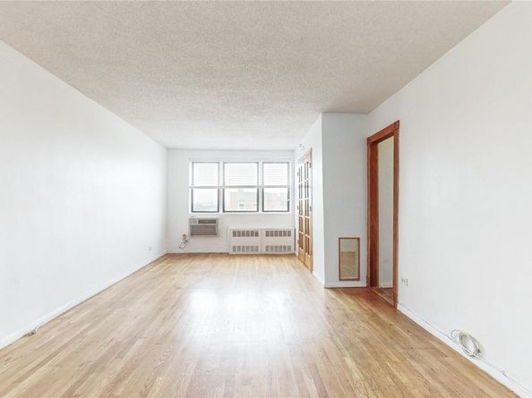 8420 153rd Avenue 6H, Howard Beach NY 11414