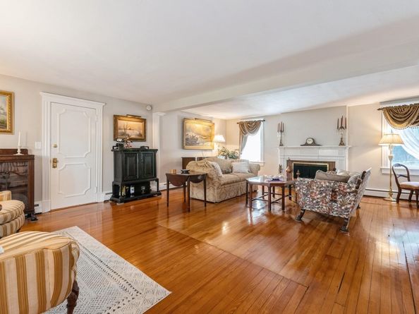 107 S Country Road, East Patchogue NY 11772