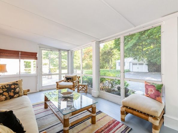 107 S Country Road, East Patchogue NY 11772