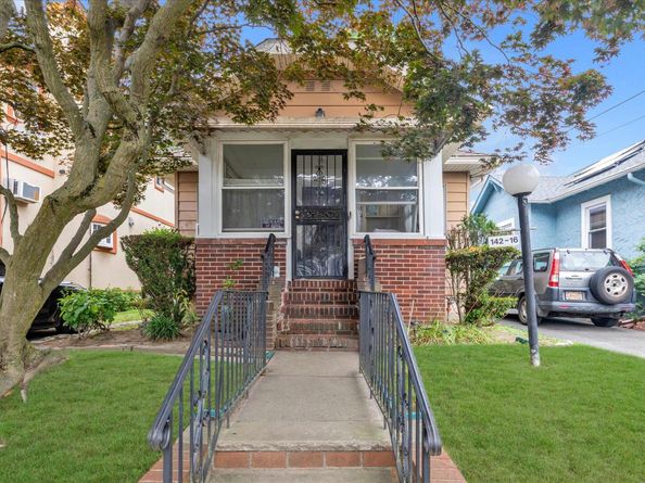 142-16 223 Street, Laurelton NY 11413