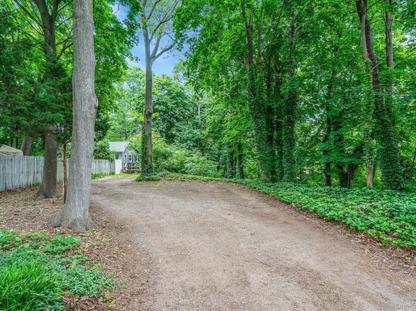 7 1st Street, Nesconset NY 11767