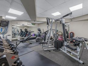 42-30 Douglaston Parkway 3L, Douglaston NY 11363