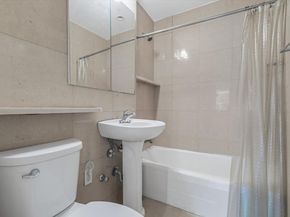 42-30 Douglaston Parkway 3L, Douglaston NY 11363