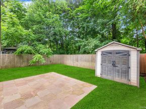 30 Harding Road, Ronkonkoma NY 11779