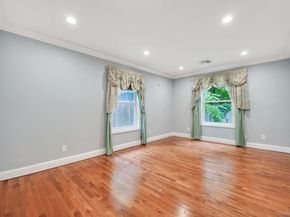30 Harding Road, Ronkonkoma NY 11779
