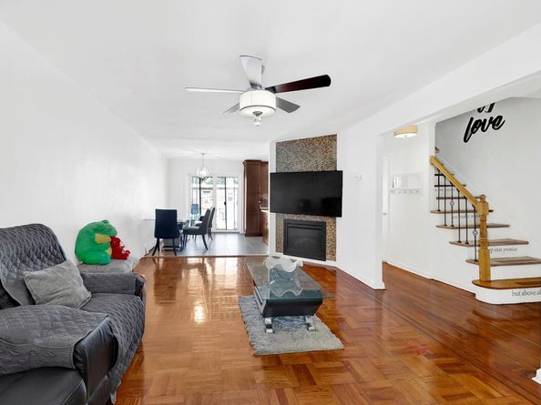 946 Balcom Avenue, Bronx NY 10465