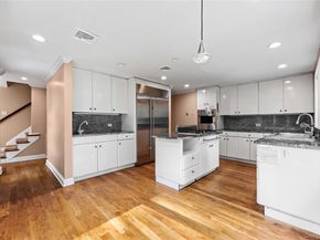 18 Locust Lane, Roslyn Heights NY 11577