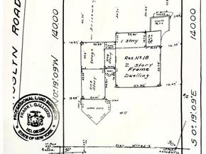 18 Locust Lane, Roslyn Heights NY 11577