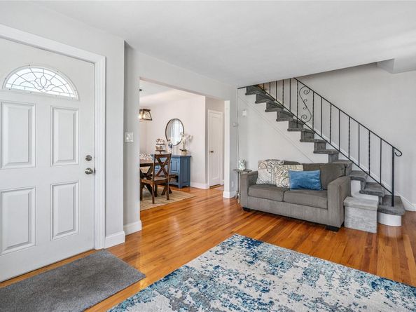 12 Westmoreland Road, Merrick NY 11566