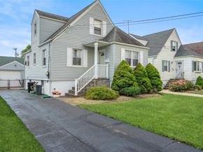 12 Westmoreland Road, Merrick NY 11566