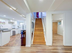 515 S 10th Street, New Hyde Park NY 11040