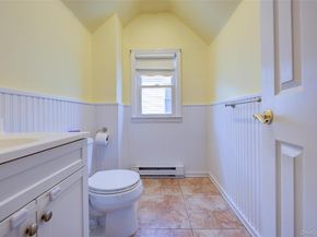 515 S 10th Street, New Hyde Park NY 11040