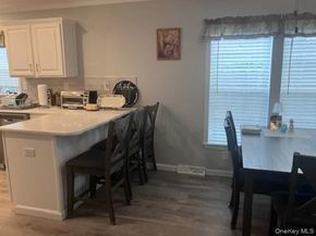 1661 Old Country Road 351B, Riverhead NY 11901