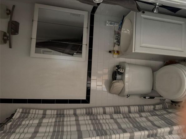 61-51 Borden Avenue, Maspeth NY 11378