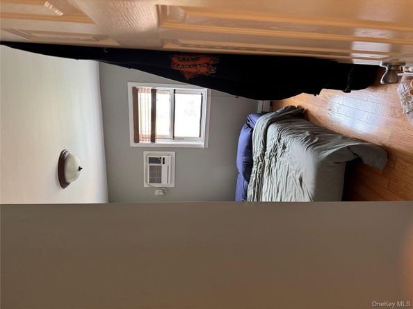 61-51 Borden Avenue, Maspeth NY 11378