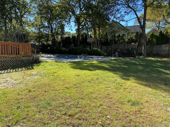 7 Filmore Avenue, Coram NY 11727