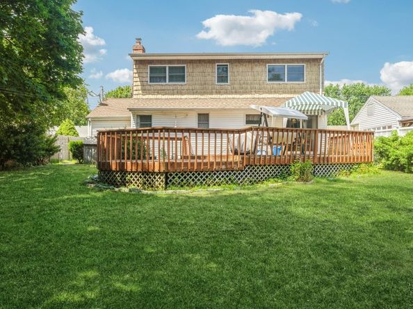 128 Kime Avenue, North Babylon NY 11703