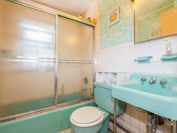 128 Kime Avenue, North Babylon NY 11703