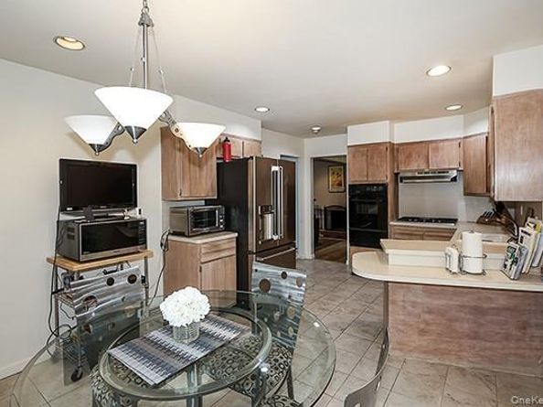 17 Harvard Drive, Woodbury NY 11797