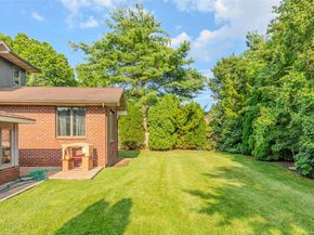 31 Morris Drive, Syosset NY 11791