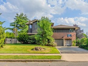 31 Morris Drive, Syosset NY 11791