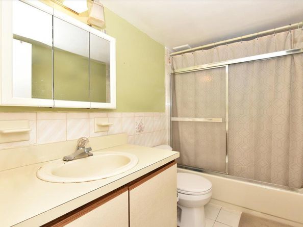 23 Monroe Street, Franklin Square NY 11010