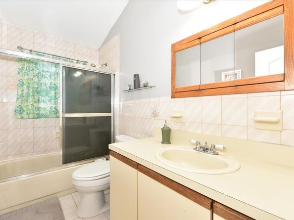 23 Monroe Street, Franklin Square NY 11010