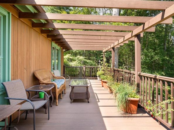 21 W Bartlett Road, Middle Island NY 11953