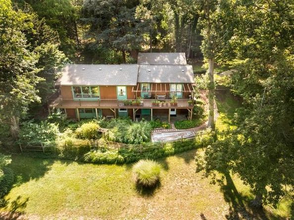 21 W Bartlett Road, Middle Island NY 11953