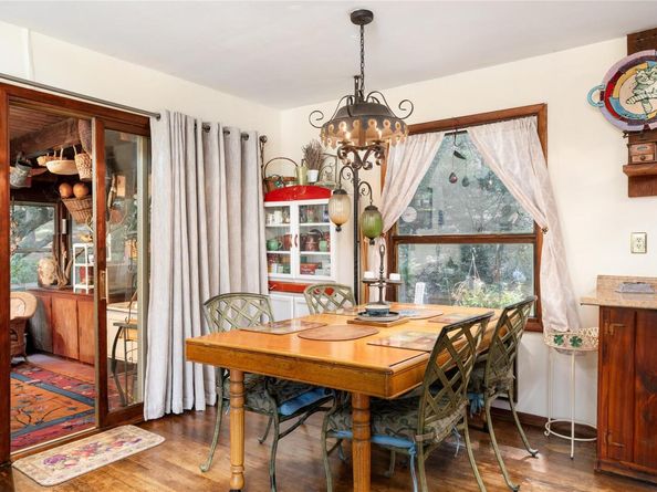 21 W Bartlett Road, Middle Island NY 11953