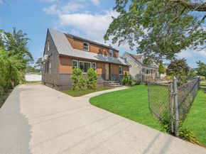 747 New Street, Uniondale NY 11553