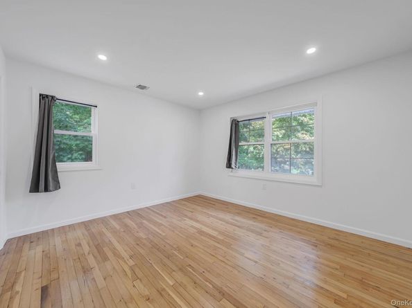 12 E Chestnut Street, Central Islip NY 11722