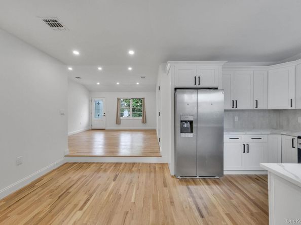 12 E Chestnut Street, Central Islip NY 11722