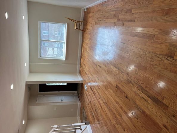 185-05 Henderson Avenue, Hollis NY 11423