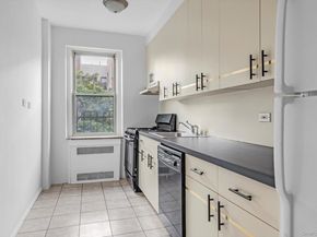 1500 Ocean Parkway 4M, Brooklyn NY 11230