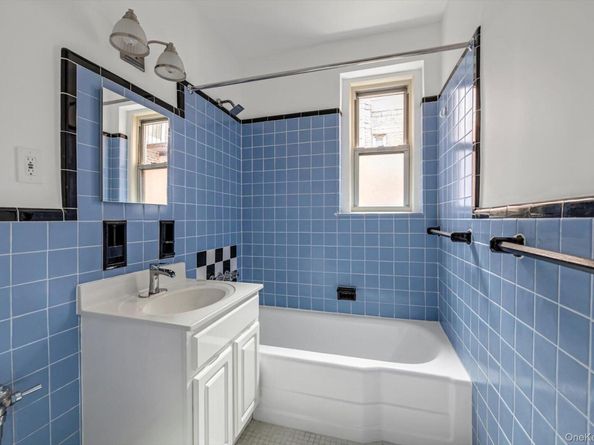 1500 Ocean Parkway 4M, Brooklyn NY 11230