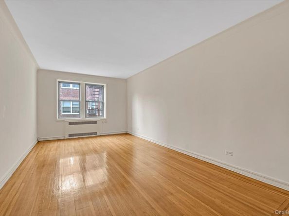 1500 Ocean Parkway 4M, Brooklyn NY 11230