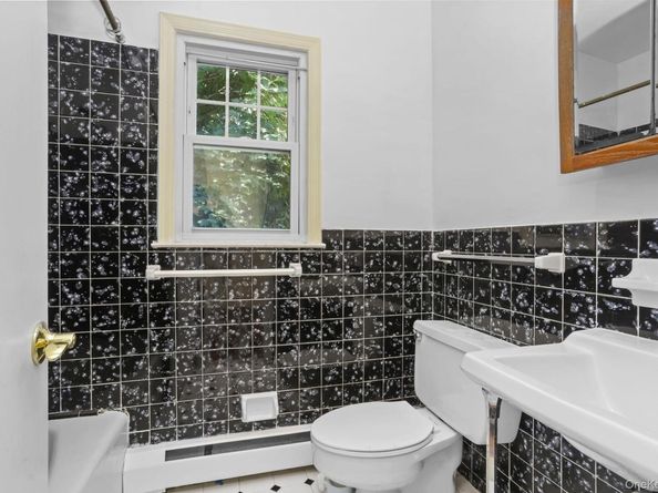 157 Warren Avenue, Hawthorne NY 10532